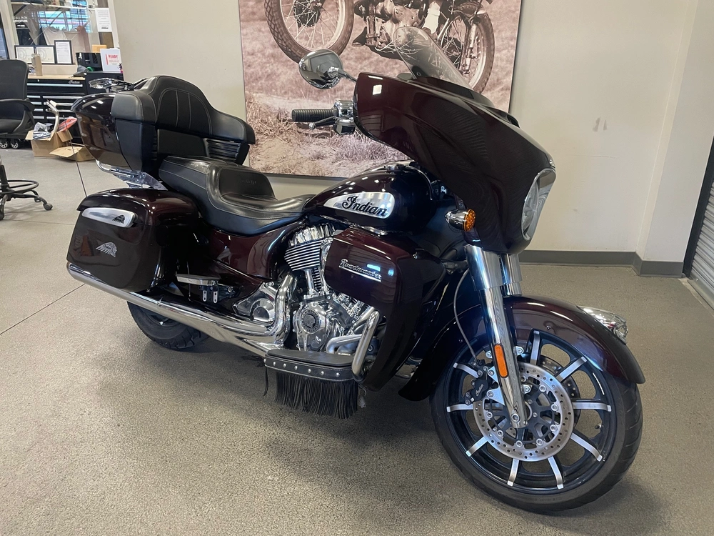 2021 Indian Motorcycle Roadmaster Limited - Crimson Metallic alt