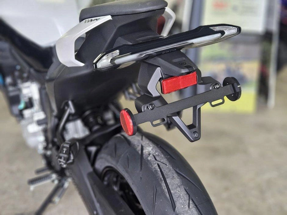 2026 Cfmoto 675nk alt