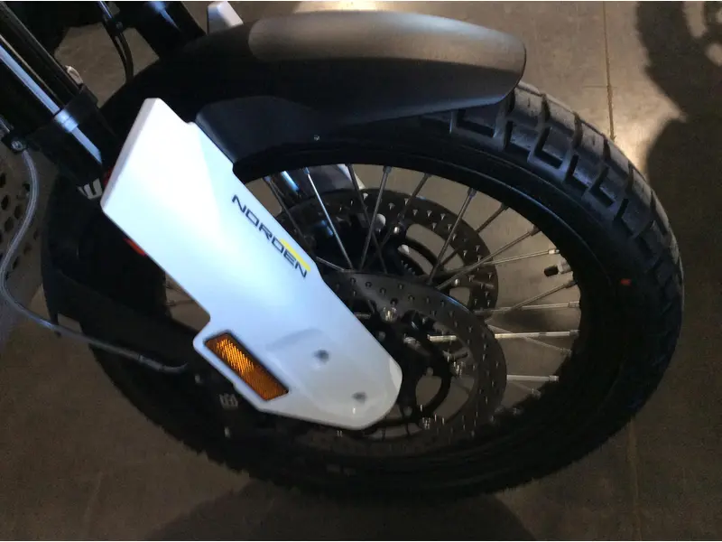 2024 HUSQVARNA NORDEN 901