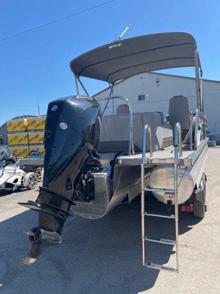 2020 Manitou oasis 23' thumbnail 6