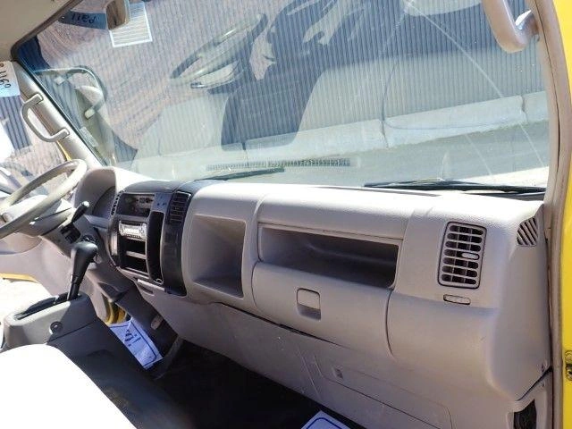 Hino 155 2009