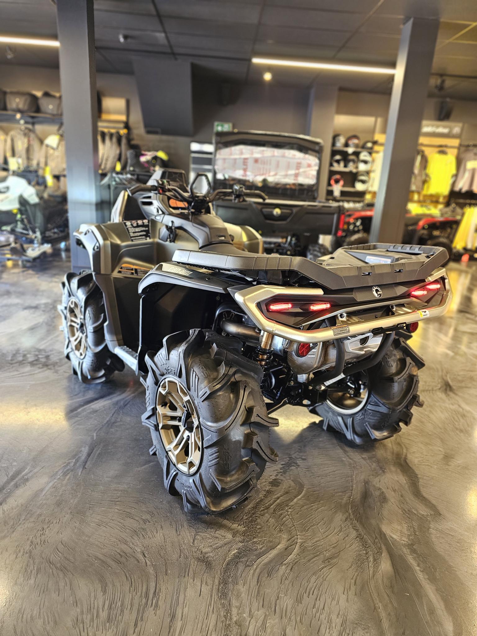 2026 Can-Am OUTLANDER XMR 1000R thumbnail 5