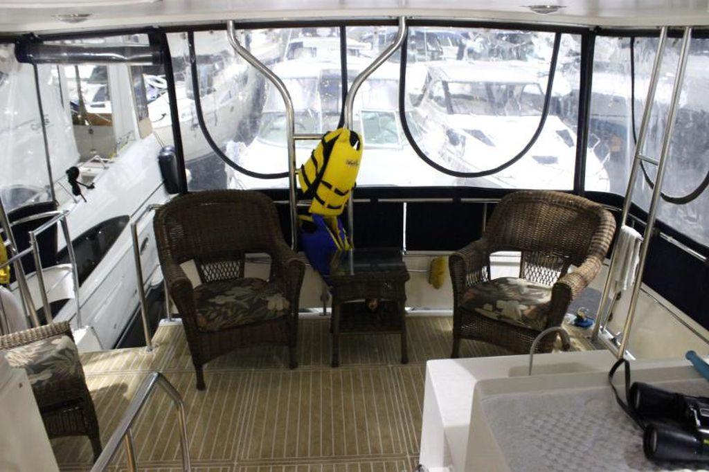 1993 Cruisers Yachts 3850 thumbnail 24