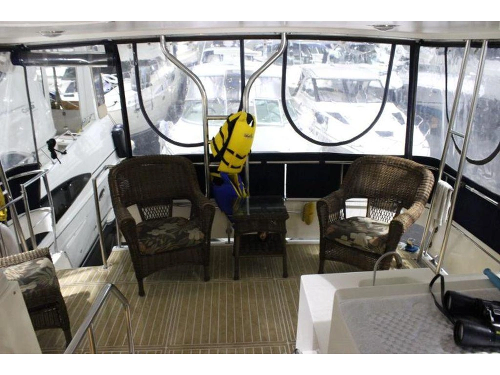 1993 Cruisers Yachts 3850 alt