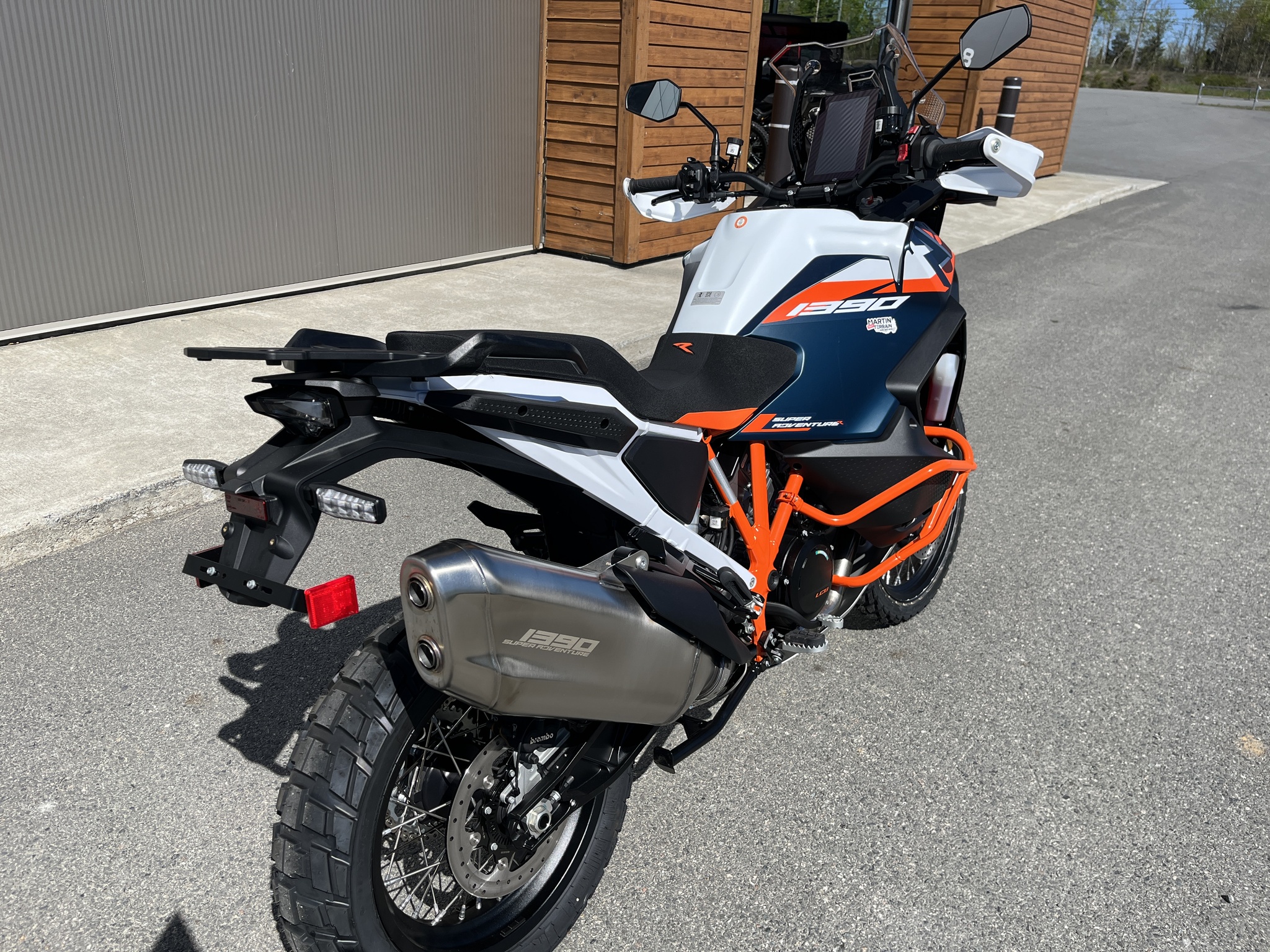 2026 KTM 1390 SUPER ADVENTURE R thumbnail 3