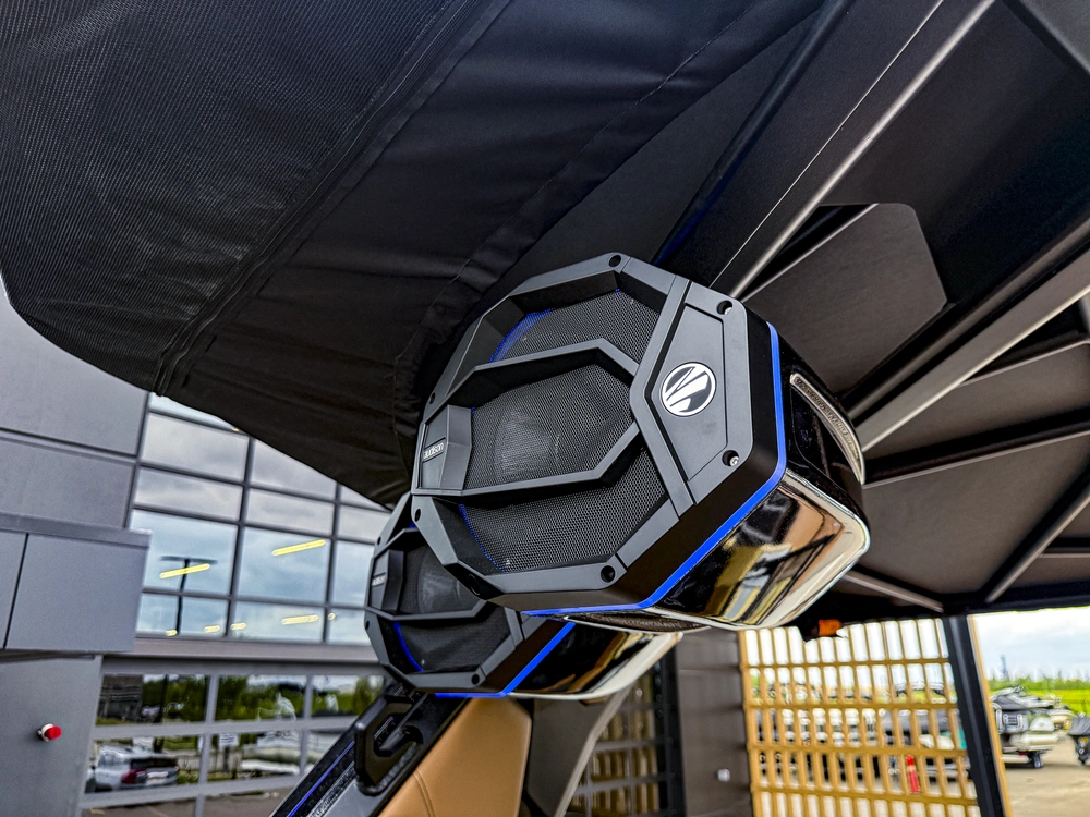 2026 Tige Boats Ultre 25zx alt