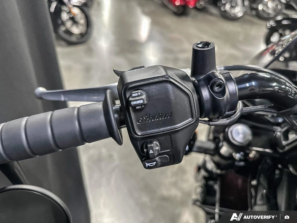 2025 Indian Motorcycle Scout Sport Ltd alt