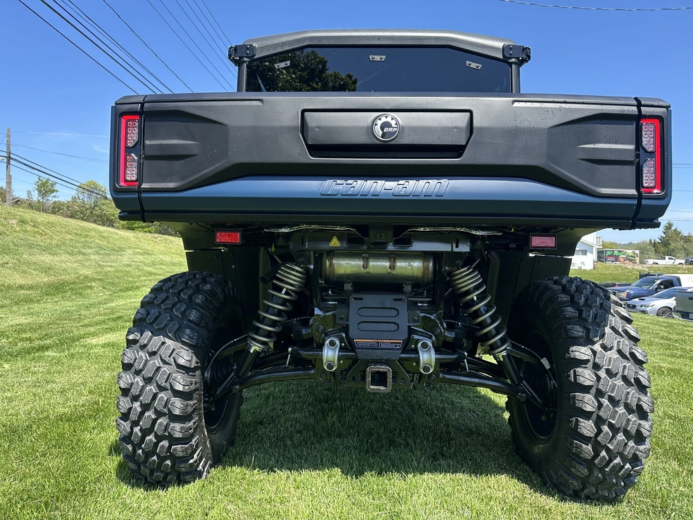 2026 Can-am Defender Ltd Hd11 alt