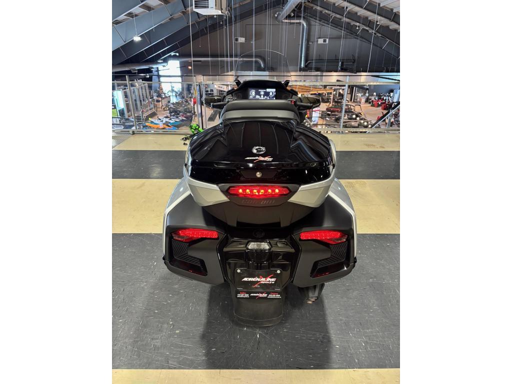2025 Can-Am Spyder RT Limited SE6 thumbnail 3