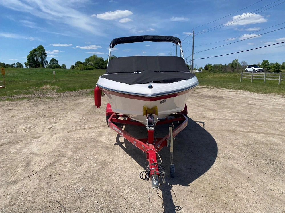 2014 Yamaha Rinker 186 alt