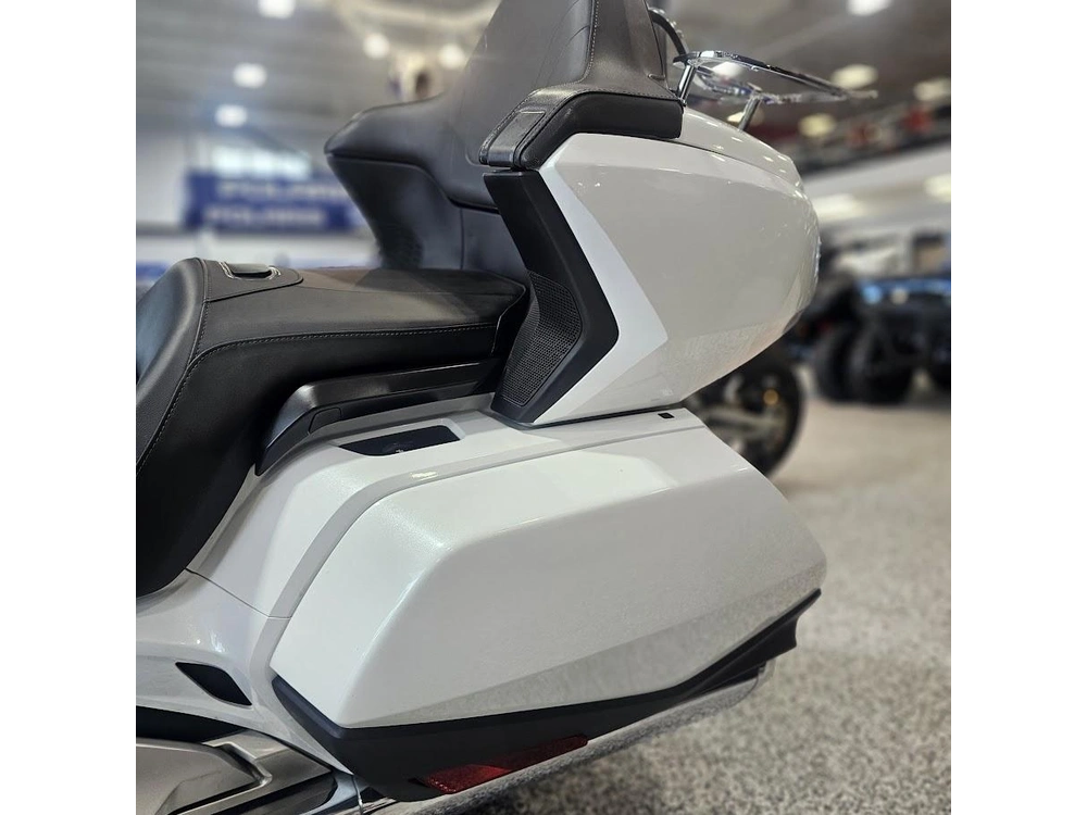 2018 Honda Goldwing alt