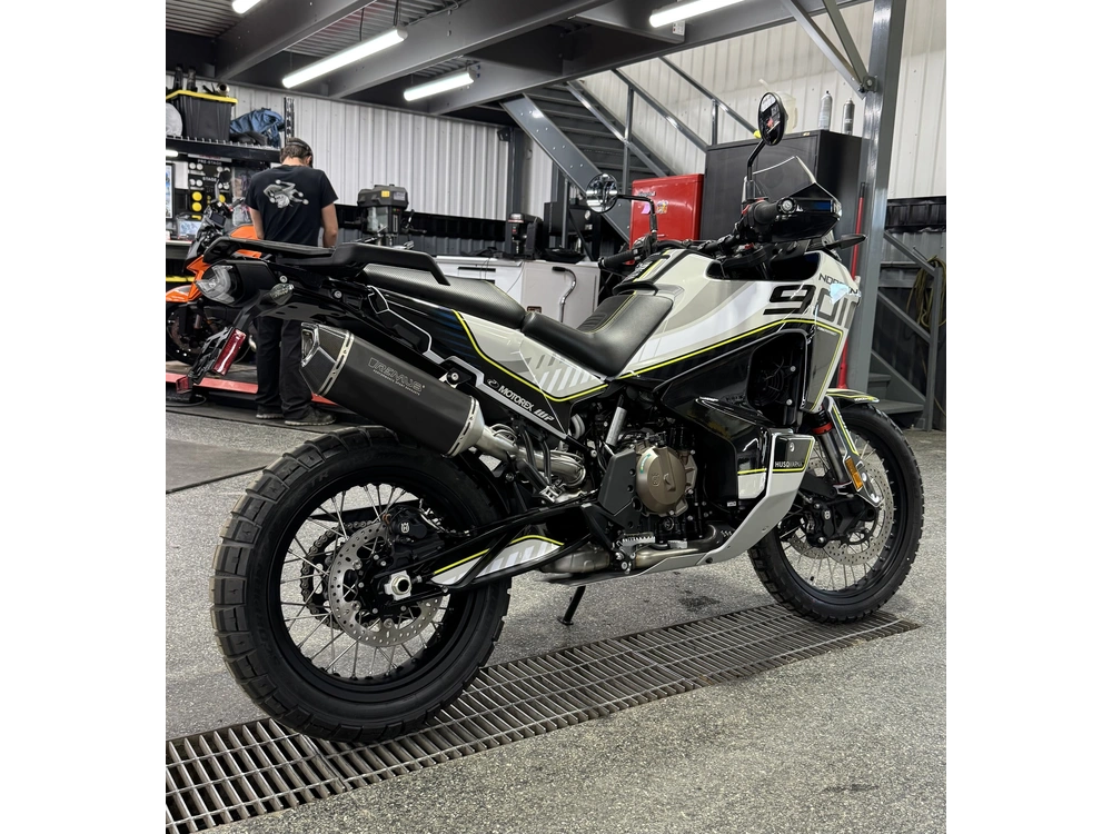 2025 Husqvarna Norden 901 alt