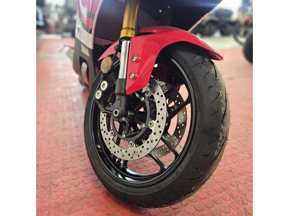 2026 Yamaha Yzf-r7 alt