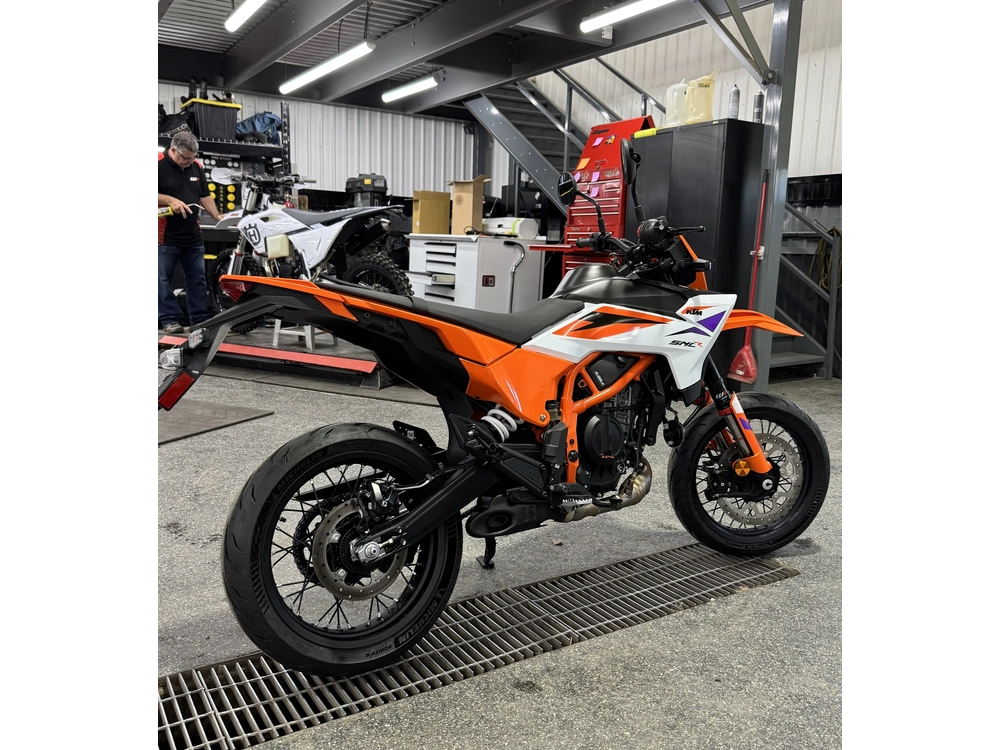 2026 Ktm 390 Smc R alt