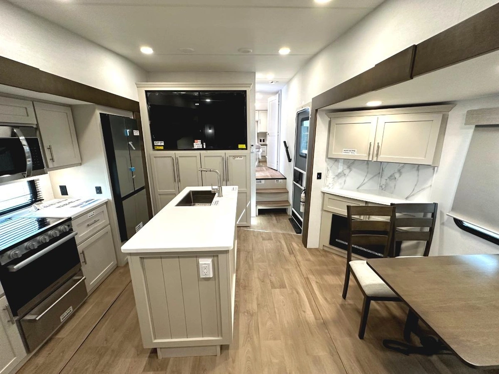 2026 Alliance Rv Avenue 25rl alt