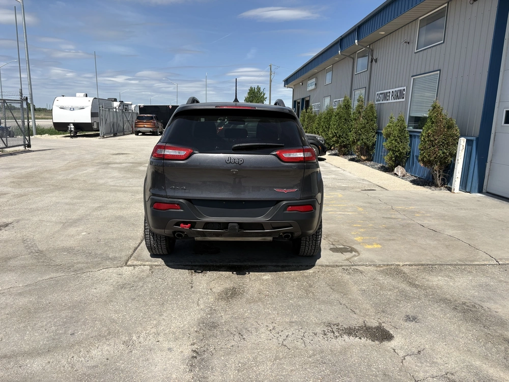 2018 Jeep Cherokee Trailhawk alt