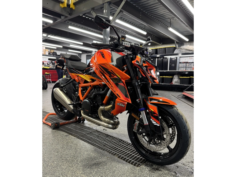 2026 Ktm 1390 R Evo alt