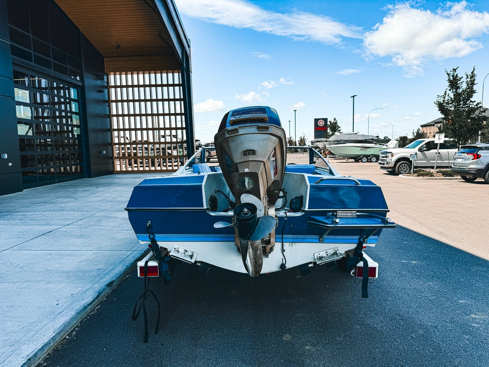 1999 K & C Cobra 2 18' Ski Boat alt