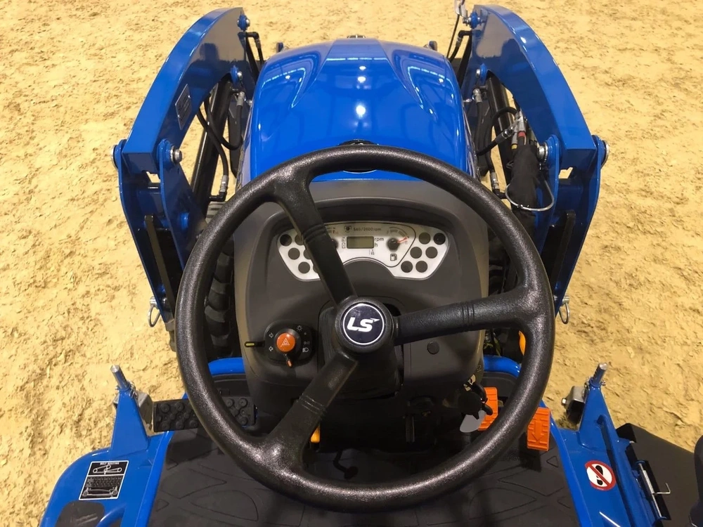 None Ls Tractor Mt225s – 24.7hp alt