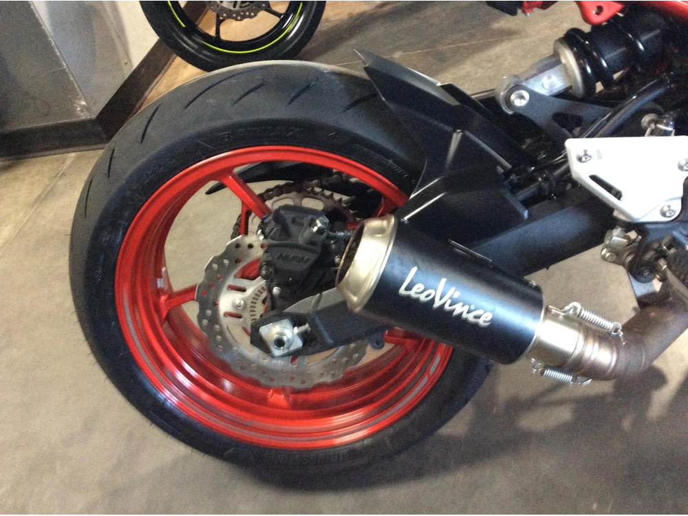 Kawasaki Z900 Se Abs Zr900frfbn 2024 alt
