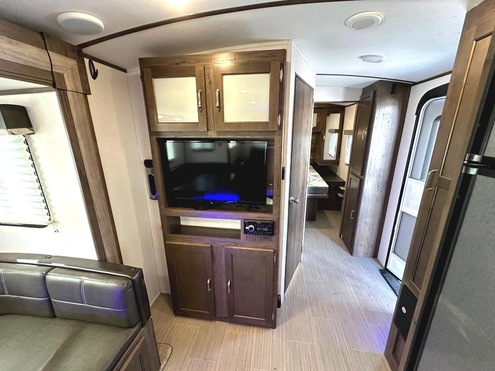 2020 Keystone Rv Passport Ultra-lite Gt Series 2521rl alt
