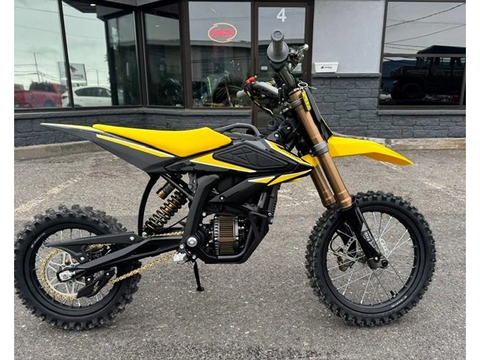 2026 Surron Hyper Bee 100% Électrique Avec 8,000 Watts alt