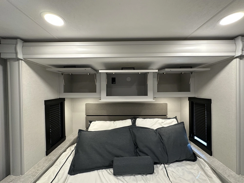 Coachmen Pursuit 31es 2024 alt