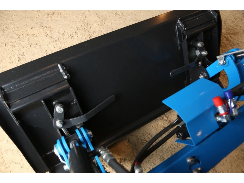 None Ls Tractor Mt225s – 24.7hp alt