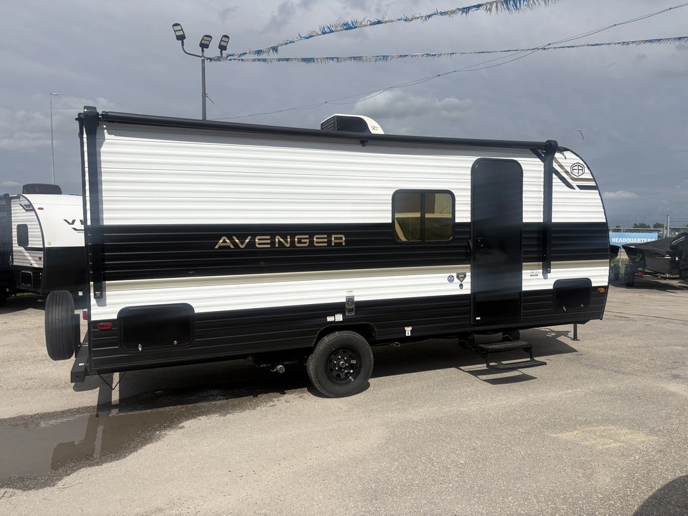 2026 Forest River Avenger 18dbs alt