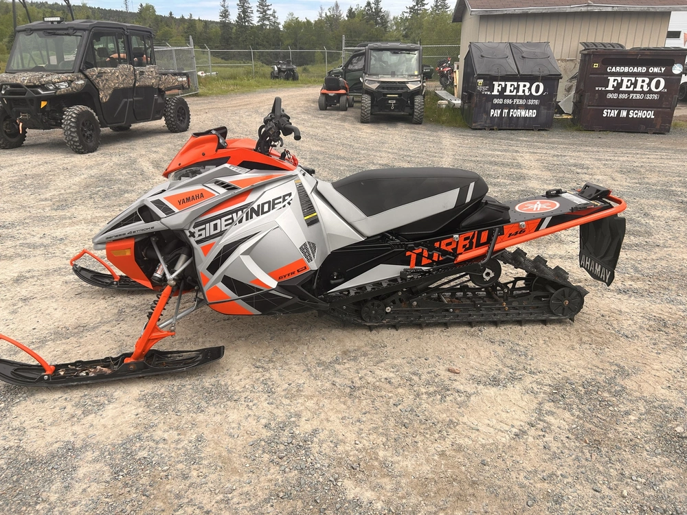 2021 Yamaha Sidewinder Srx Le (ca) alt