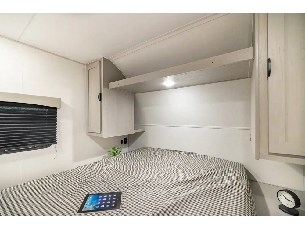 2026 Coachmen Clipper 282dorm alt