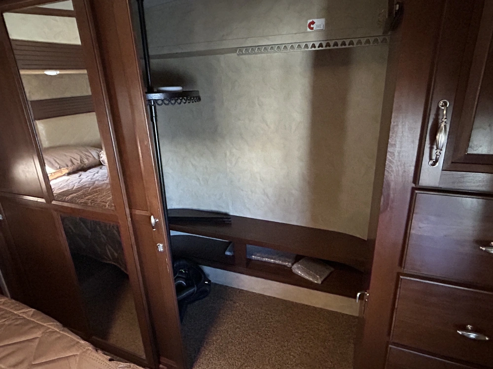 2014 Forest River 36ckts alt