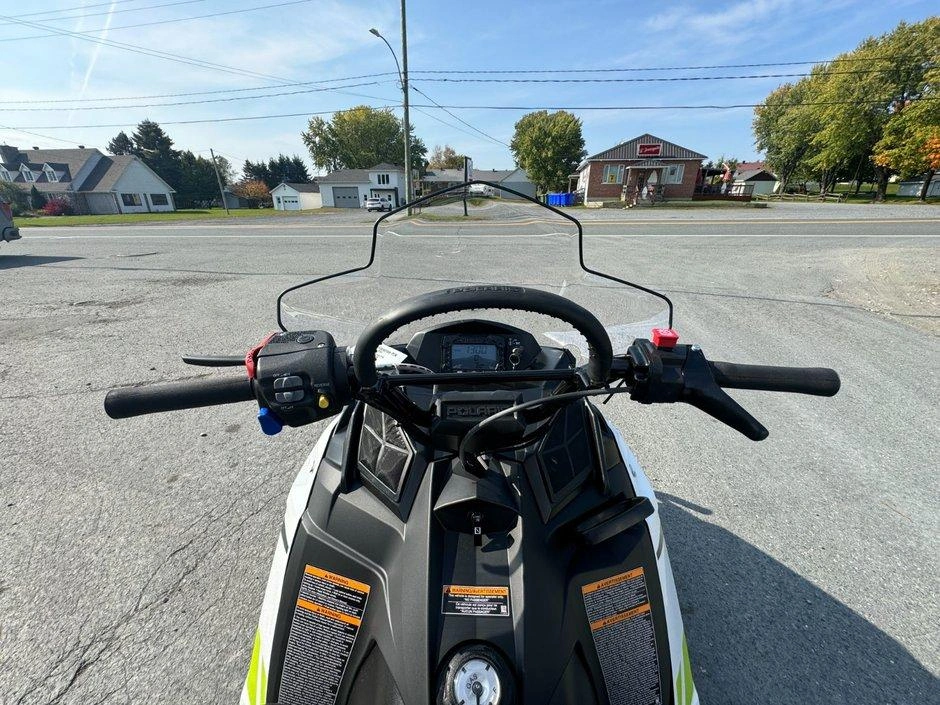 Polaris 550 Voyageur 155 E/s 2025 alt