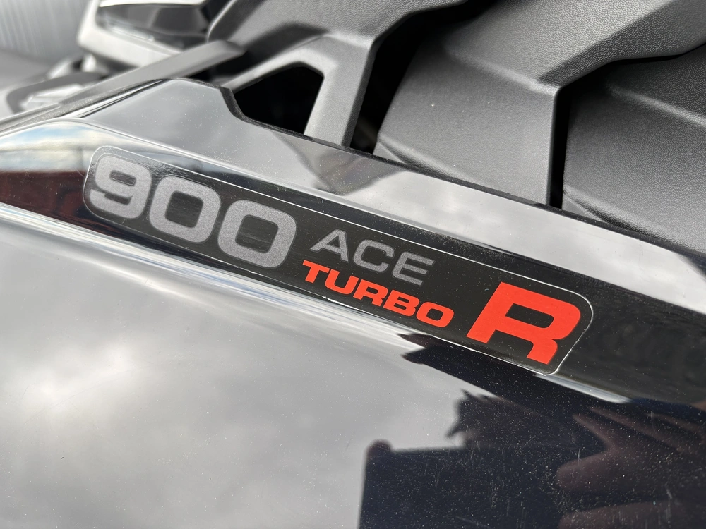 2025 Ski-doo Renegade X 900 Ace Turbo R Ripsaw 1.25" E.s. alt
