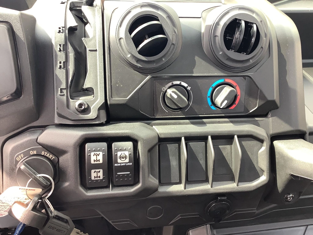 2026 Can-am Defender Dps Cab alt