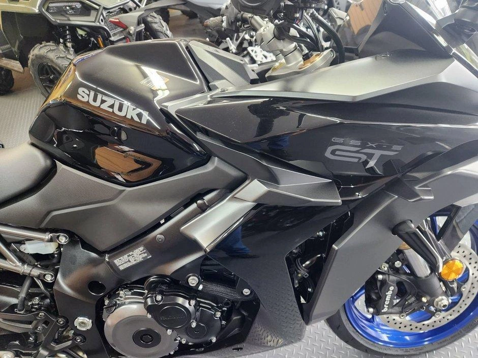 2026 Suzuki Gsx-s1000gt+ Jeu De Valises Latérales Rigides alt