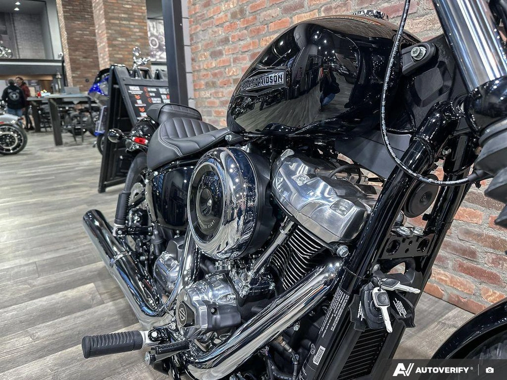 2026 Harley-davidson Street Bob alt