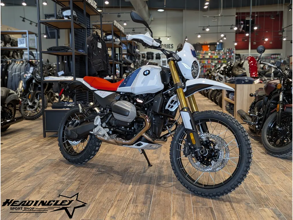 2026 BMW R 12 G/S // Light White 