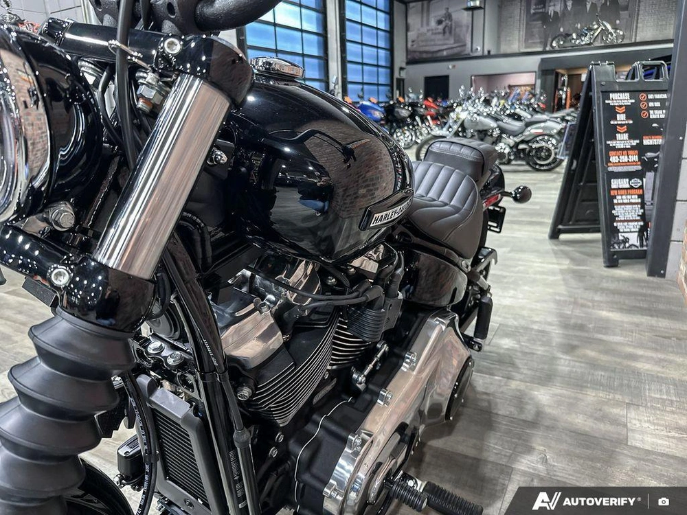 2026 Harley-davidson Street Bob alt