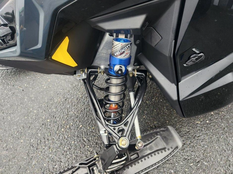 Polaris 850 Pro Rmk 165 2026 alt