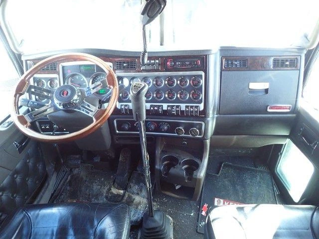 Kenworth W900 2022
