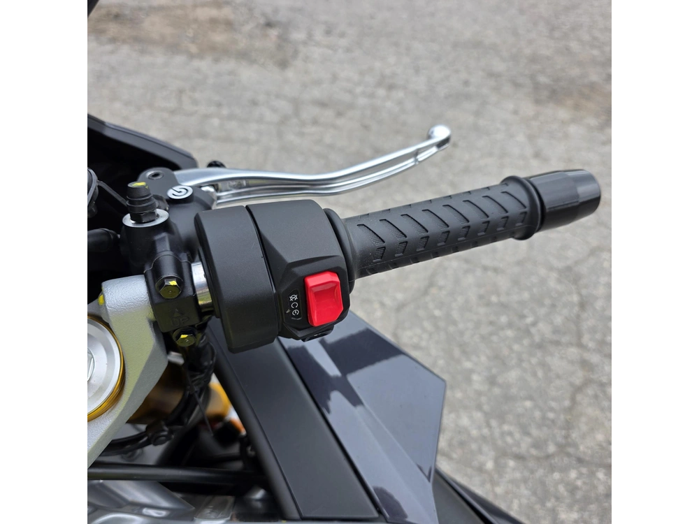 2026 Aprilia Rs 660 alt