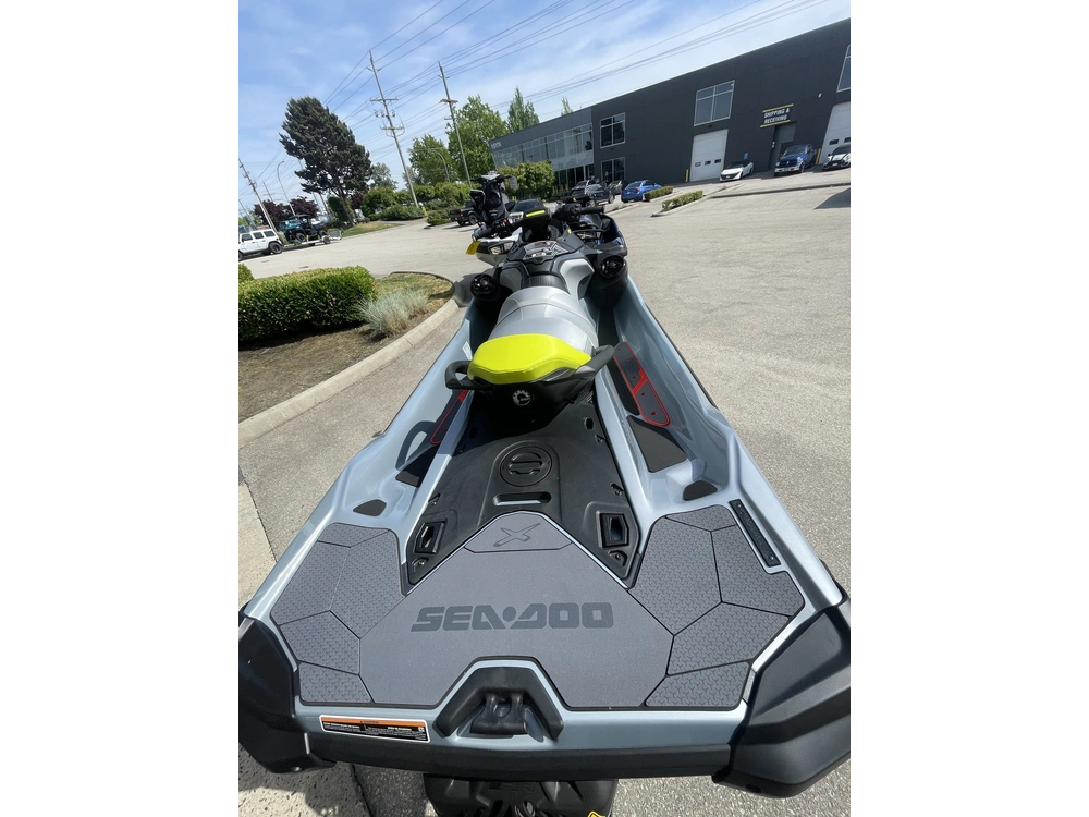 2026 Sea-doo Rxt®-x® 325 (sound System) alt