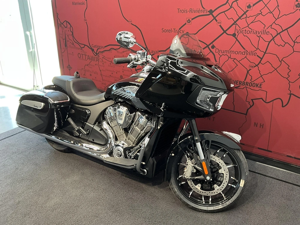 2026 Indian Motorcycle Challenger Limited + 112 & Powerband Audio Package alt