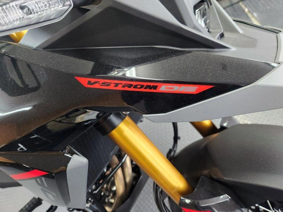 2026 Suzuki V-strom 800de alt