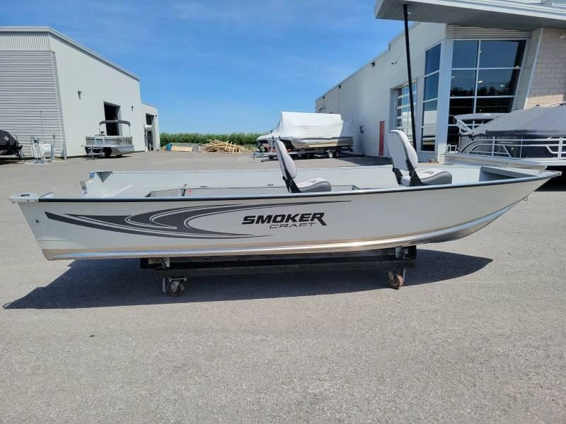 2027 Smoker-craft Angler Patriot 16 Tl alt