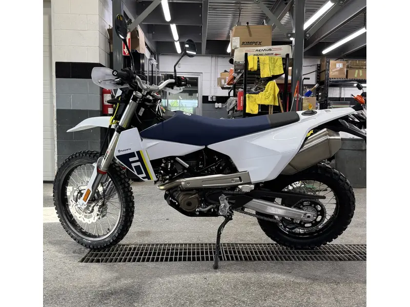2027 Husqvarna 701 ENDURO
