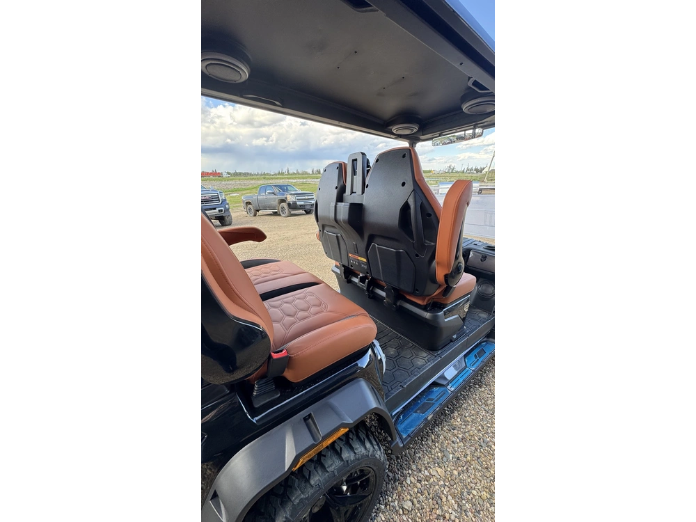 2026 Hdk D-max Xt4 alt