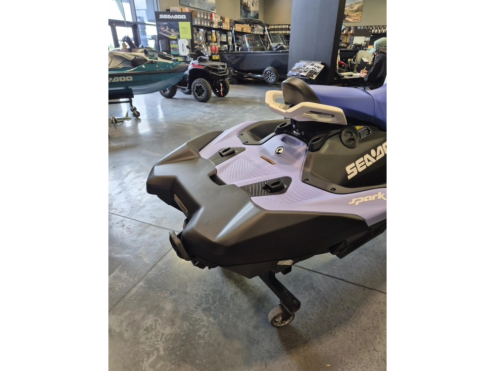 2026 Sea-doo Spark Convenience Package 900 3up Ibr "dazzling Blue / Vapor Blue (sound System)" alt