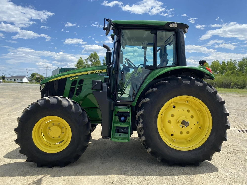 John Deere 6110m 2024 alt